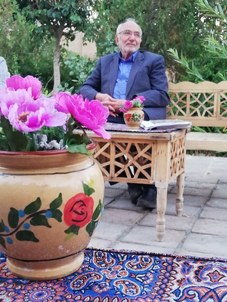 انجمن شعر و ادب قطب تربت حیدریه استاد احمد نجف زاده