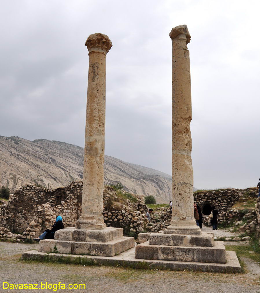 ستونهای یادبود بیشابور